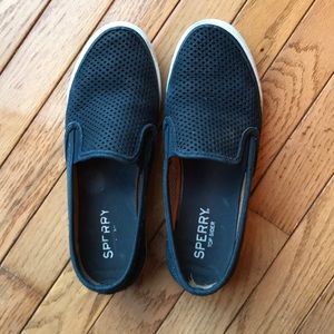 Sperrys slip on women’s 8